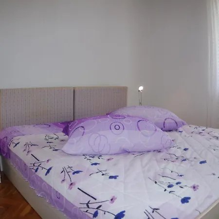 Comfortable And Quiet In Istria With Privacy Apartamento